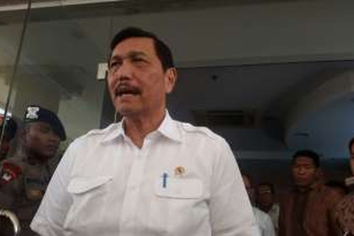 Menteri Koordinator Politik, Hukum, dan Keamanan Luhut B Panjaitan.