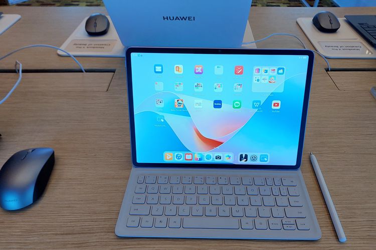 Huawei mengumumkan tablet Huawei MatePad 11.5S dan Huawei MatePad 11.5S Papper Edition di Malaysia, Senin (13/5/2024). 