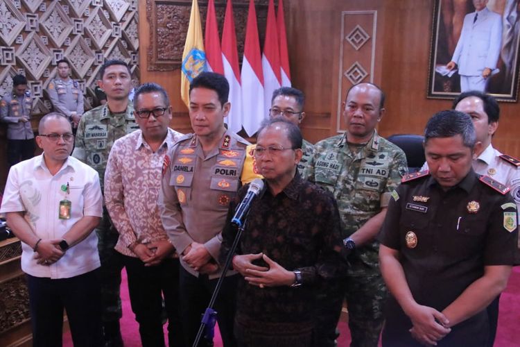 Koster Sebut Sudah Tak Ada Komunitas Eksklusif WNA di Bali