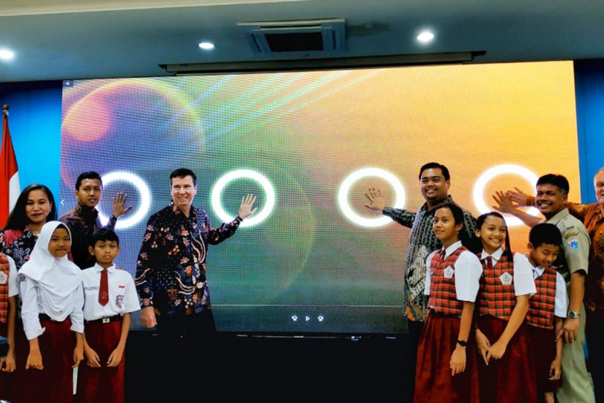 HSBC dan Prestasi Junior meluncurkan platform edukasi berbasis teknologi (edutech) Anak Cerdas di Gedung Kemendikbud, Jakarta (6/11/2018).