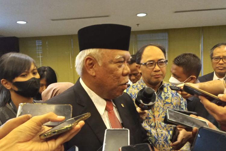 Menteri PUPR, Basuki Hadimuljono saat ditemui usai konferensi pers RAPBN dan Nota Keuangan Tahun 2024 di Jakarta pada Rabu (16/8/2023).