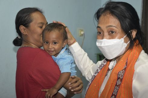 Haru, Menteri Bintang Peluk Josh, Bayi 9 Bulan yang Selamat dari Banjir Bandang di Alor NTT, Orangtuanya Meninggal