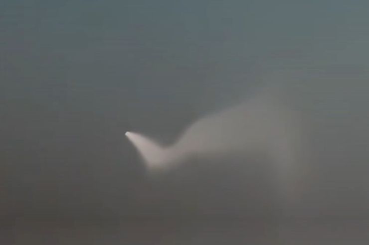 Benda Misterius di Langit Bali Ternyata Jejak Roket China Jielong-3, Ini Penjelasan BRIN