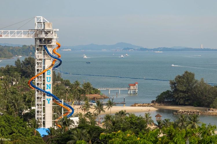 Perosotan Tertinggi di Asia Tenggara Jadi Wahana Menantang Baru di Singapura