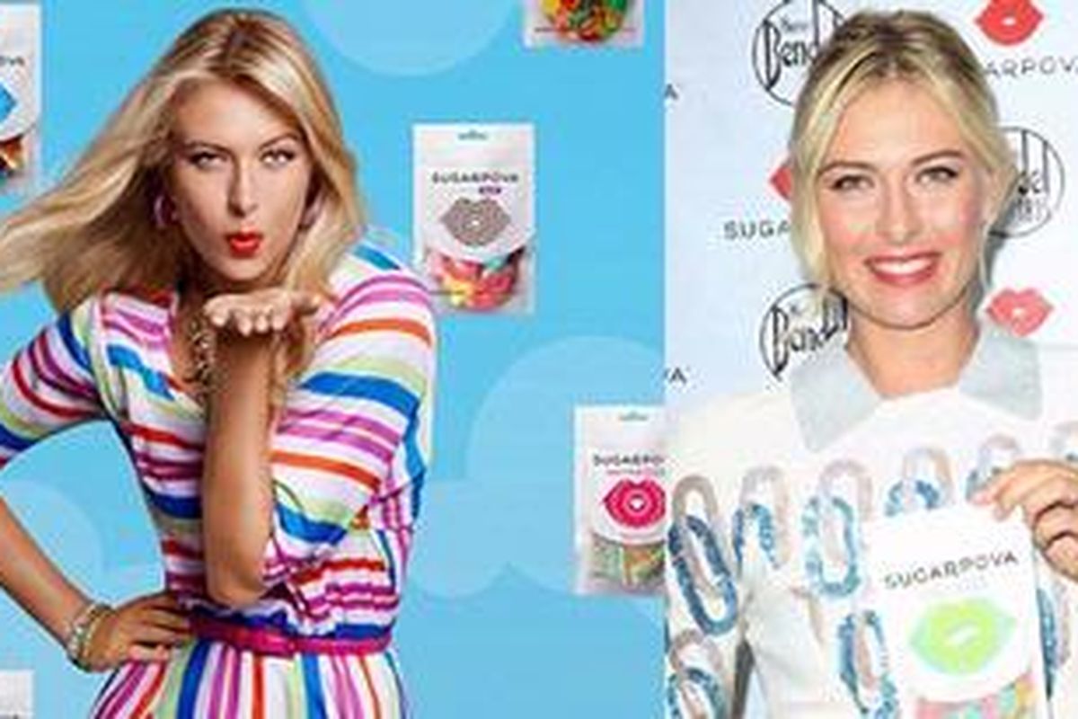 Maria Sharapova tampil nyentrik saat peluncuran permen dengan nama Sugarpova, yang 100 persen miliknya, Senin (20/8/2012), di New York.