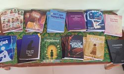 Sastra Indonesia dan Peluang Menjadi Wirausahawan Literasi