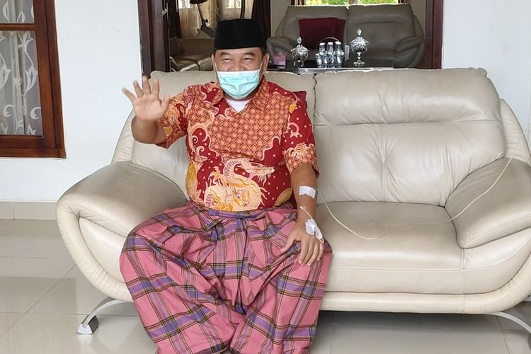Bupati Ogan Ilir Sumatera Selatan HM Ilyas Panji Alam saat menggelar Konferensi Pers di Rumah Dinas Bupati Ogan Ilir Senin (28/7/2020)