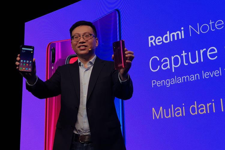 Country Manager Xiaomi Indonesia Steven Shi saat memperkenalkan Redmi Note 7 dalam acara peluncurannya di Jakarta, Kamis (21/3/2019).