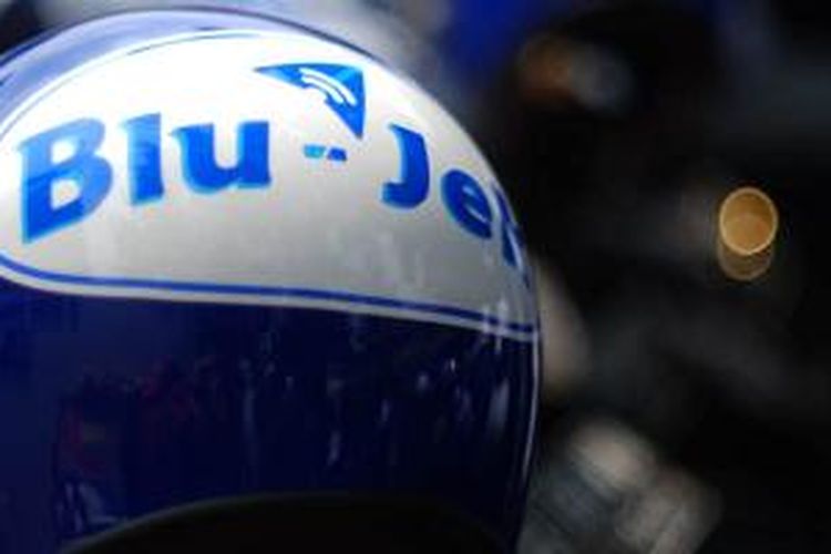 Layanan ojek digital berbasis aplikasi Blu-jek beroperasi di Jakarta mulai Jumat (18/9/2015).