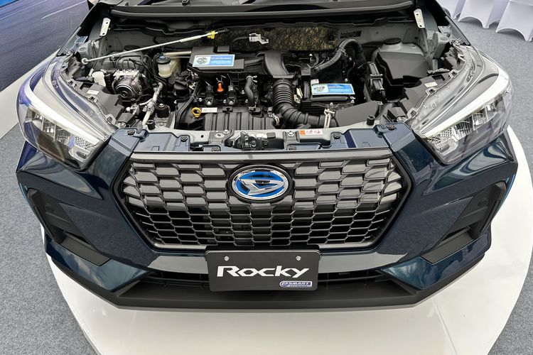 Daihatsu Rocky e-Smart Hybrid