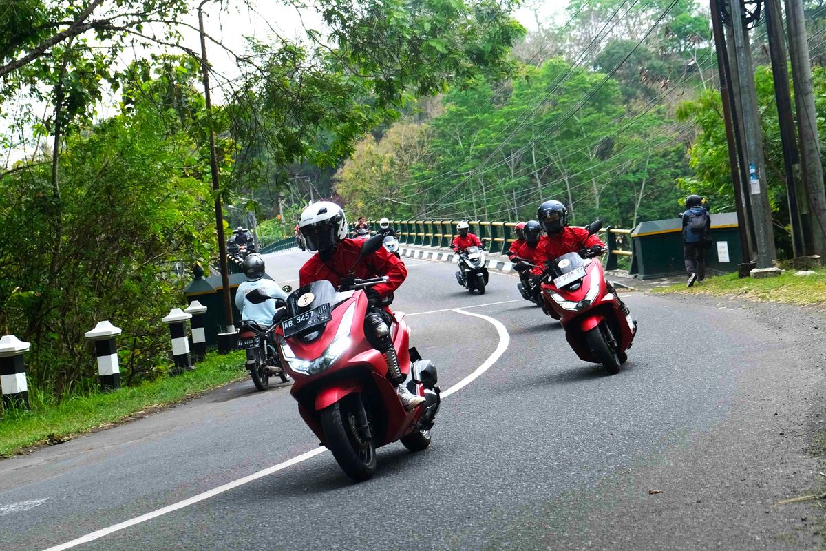 Touring Honda PCX 160 HBD Klaten 2024