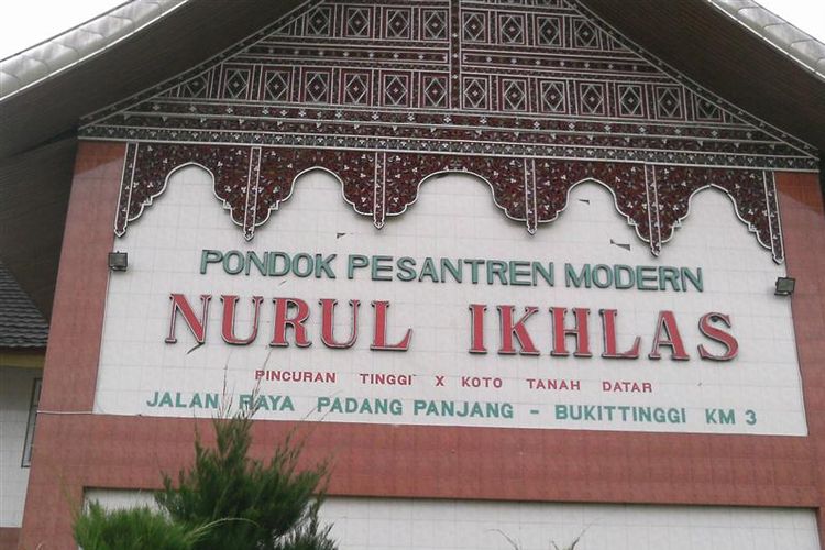 Pondok Pesantren Nurul Ikhlas Kabupaten Tanah Datar tempat korban RA dikeroyok oleh teman-temannya.  Handout