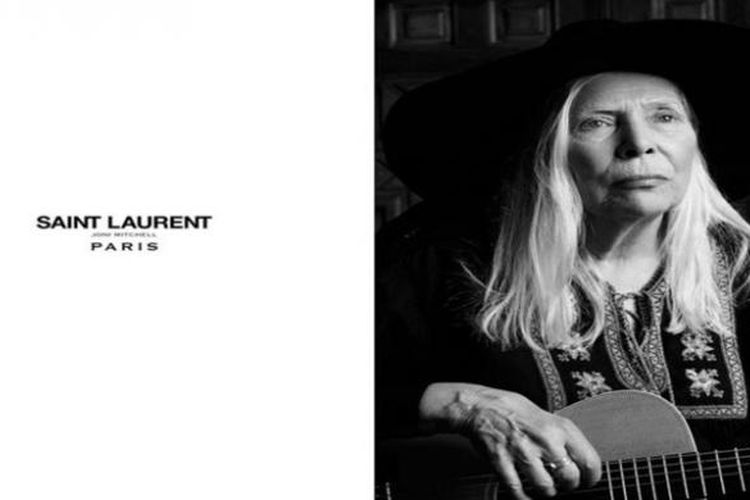 Musisi senior Joni Mitchell hadir sebagai model utama Saint Laurent.