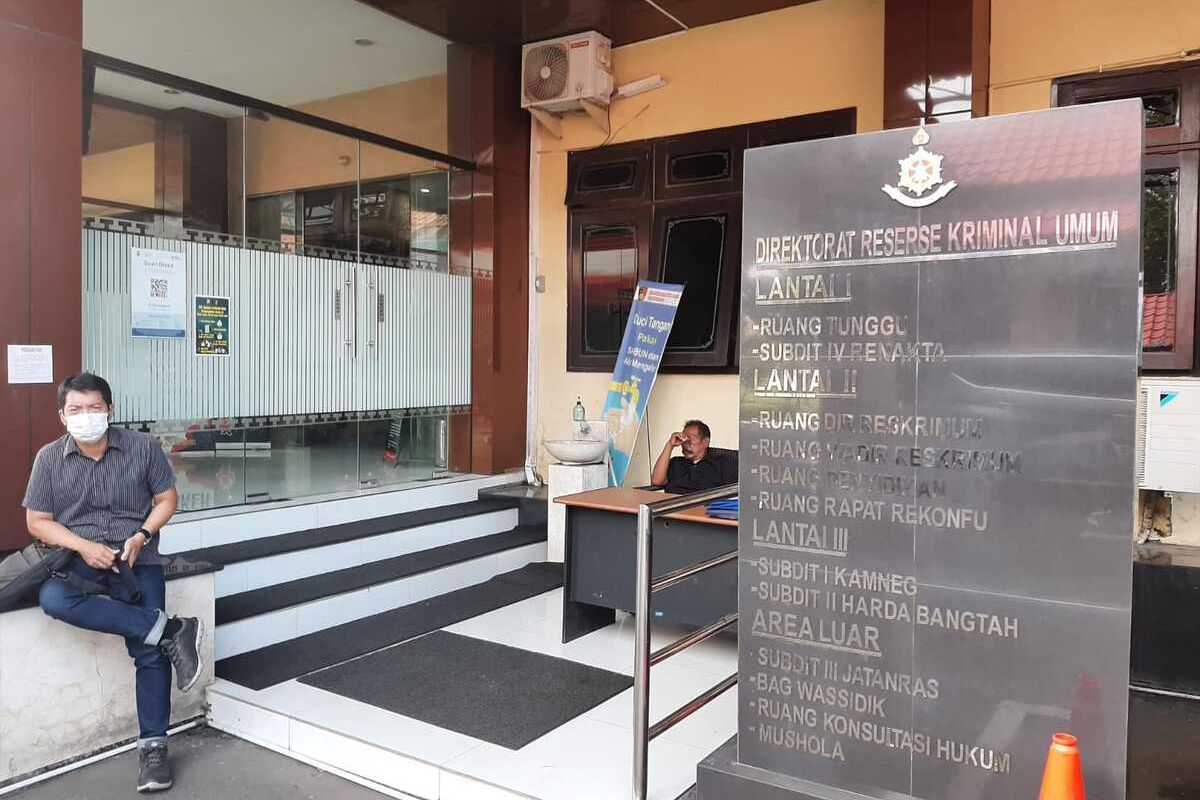 Gedung Direktorat Reserse Kriminal Umum Polda Jatim tempat Bupati Ponorogo Sugiri Sancoko Diperiksa sebagai saksi kasua dugaan pemakaian ijazah palsu.