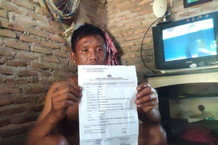 Juliadi alias Ego warga Dusun I, Kampung Banjar, Desa Gempolan, Kecamatan Sei Bamban, Kabupaten Serdang Bedagai, Sumut, berhasil selamat dari upaya pembunuhan yang dilakukansindikat narkoba.
