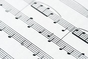 Bunyi yang Teratur Berulang Disebut Apa? Pelajari di Sini!