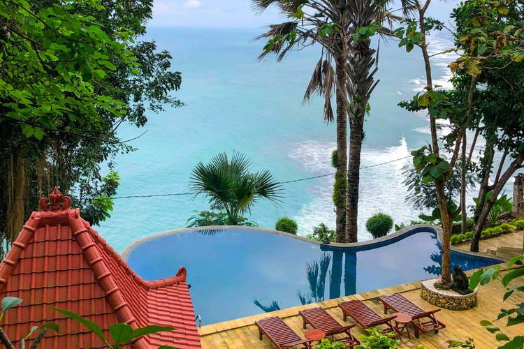 Edge Resort Yogyakarta. Salah satu hotel di Yogyakarta dengan view pantai.