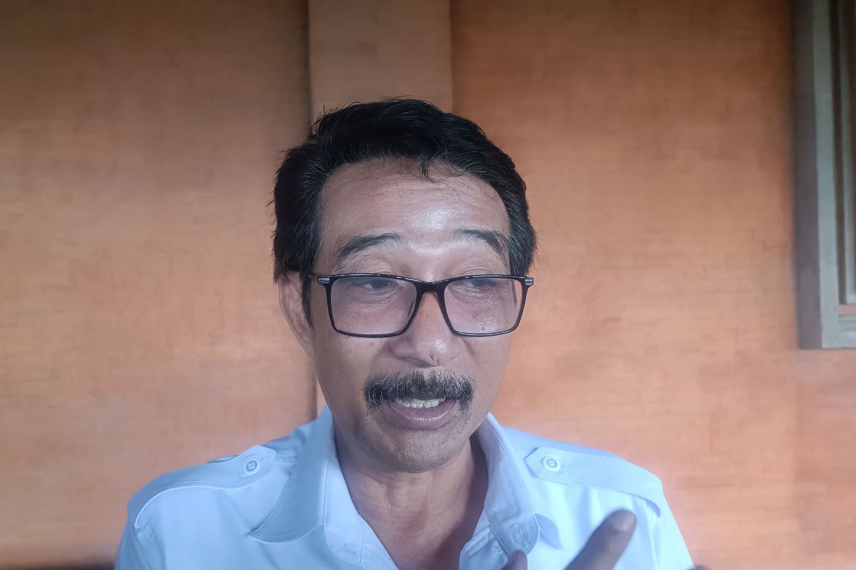 Kepala Disdikpora Bali Boy Jayawibawa saat ditemui di Kantor DPRD Bali, pada Rabu (14/5/2025). KOMPAS.COM/ Yohanes Valdi Seriang Ginta