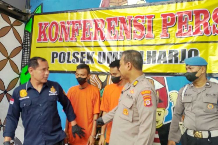 Aldo (kiri) saat diamankan Polsek Umbulharjo, Kamis (26/1/2023)