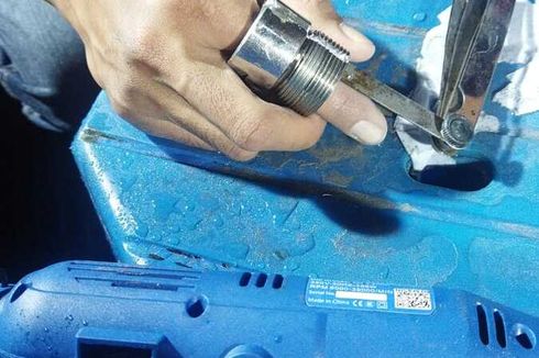 Jari Alfredo Masuk ke Piston, Damkar Butuh 2,5 Jam untuk Melepasnya