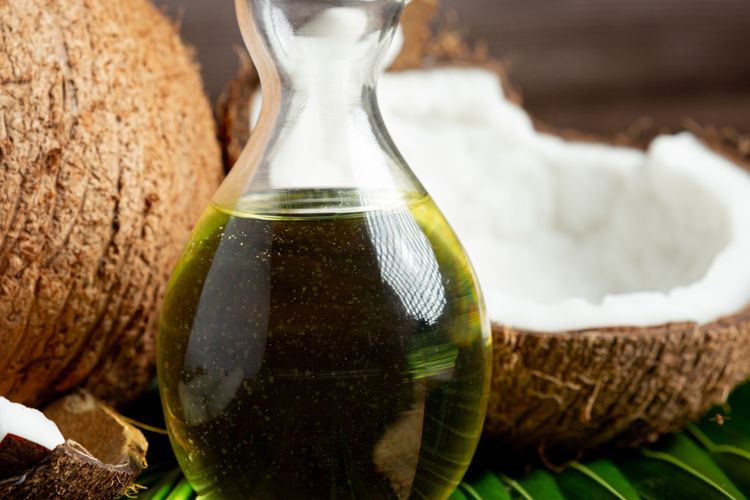 Ilustrasi minyak kelapa.