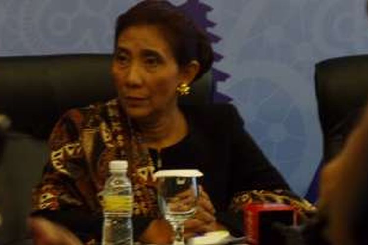 Menteri Kelautan dan Perikanan Susi Pudjiastuti dalam konferensi pers di Bali Nusa Dua Convention Center di Bali, Rabu (9/11/2016).