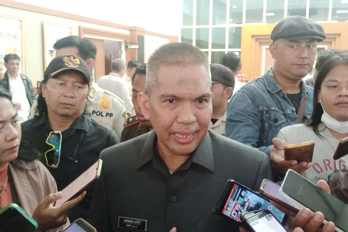 Penjabat Bupati Bandung Barat Arsan Latif saat ditemui di Kantor Bupati Bandung Barat, Rabu (20/9/2023).