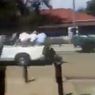 Menolak Memberi Suap, Wanita Ini Diseret di Jalanan Pakai Truk