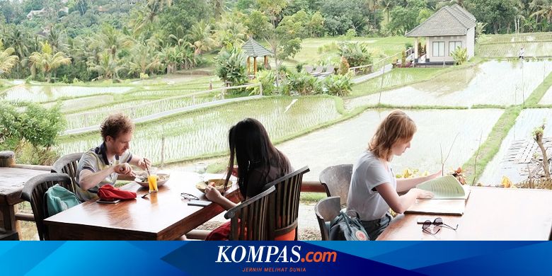 Sensasi Menikmati Makanan Di Restoran Tengah Sawah