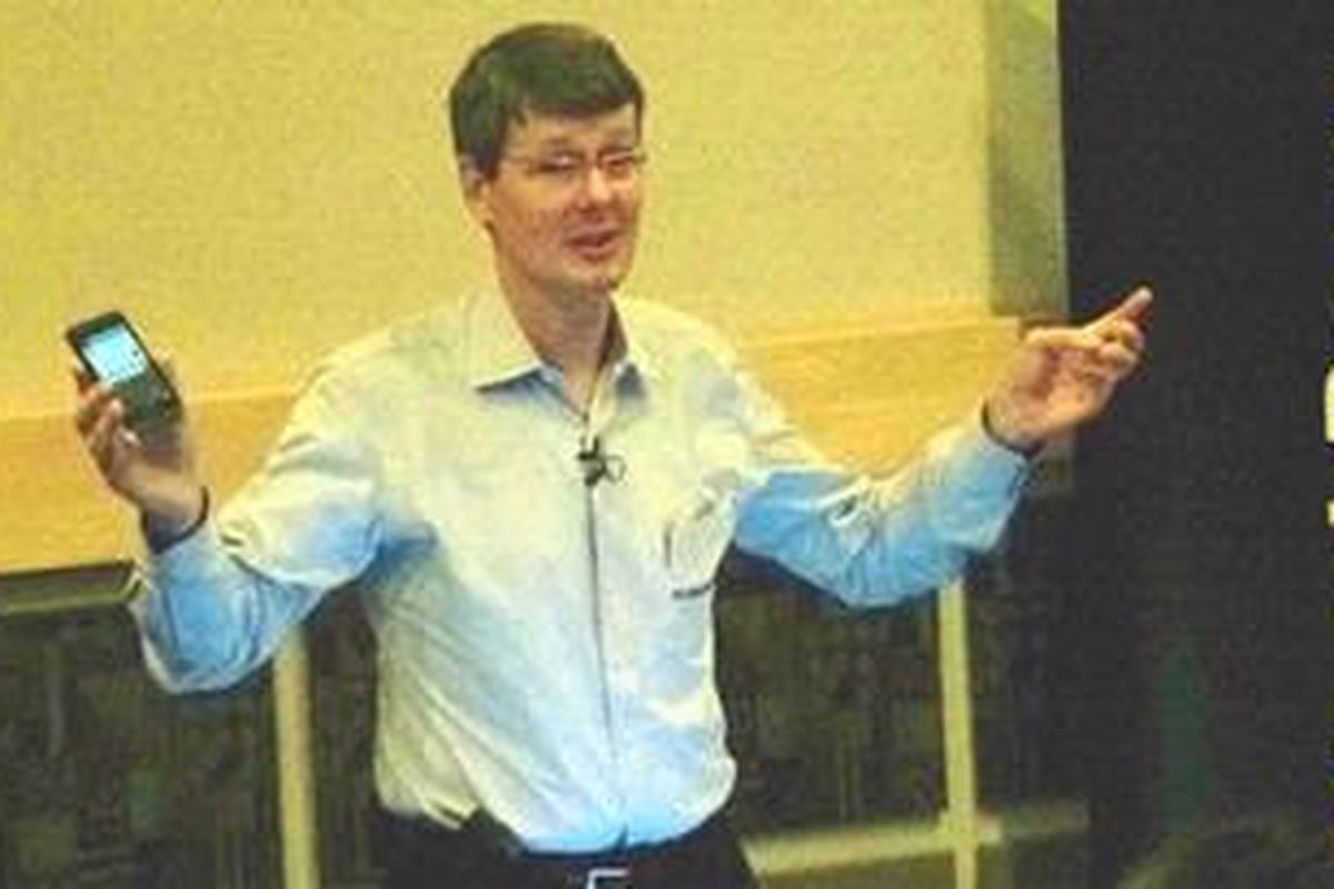 CEO BlackBerry Thorsten Heins berbicara di BlackBerry Media Summit, Waterloo, Kanada, pada Rabu (13/2/2013).