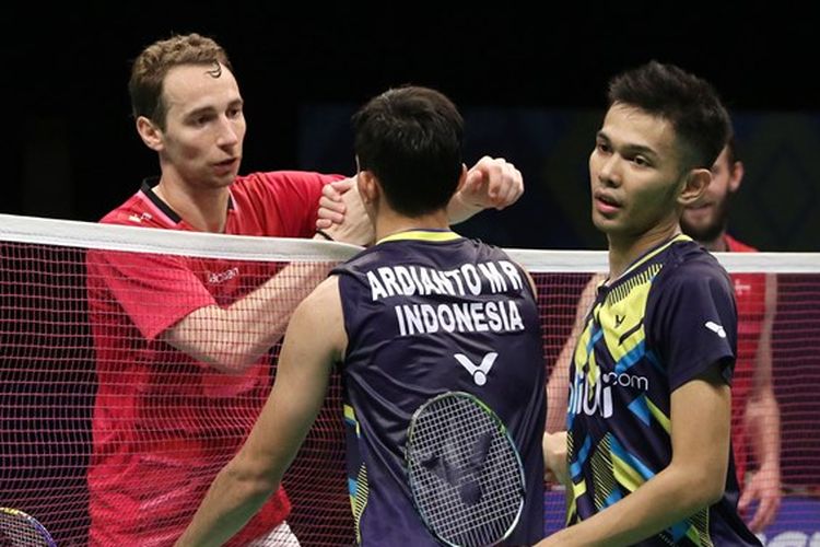  Langkah pasangan ganda putra Fajar Alfian/Muhammad Rian Ardianto tak dapat berlanjut di BCA Indonesia Open Super Series Premier 2017. Pasangan ganda putra muda Indonesia ini dihentikan unggulan kedua, Mathias Boe/Carsten Mogensen (Denmark), dengan skor 17-21, 21-18, 12-21. 