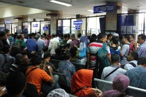 Polisi Tak Larang Penggunaan Biro Jasa untuk Bayar Pajak Kendaraan