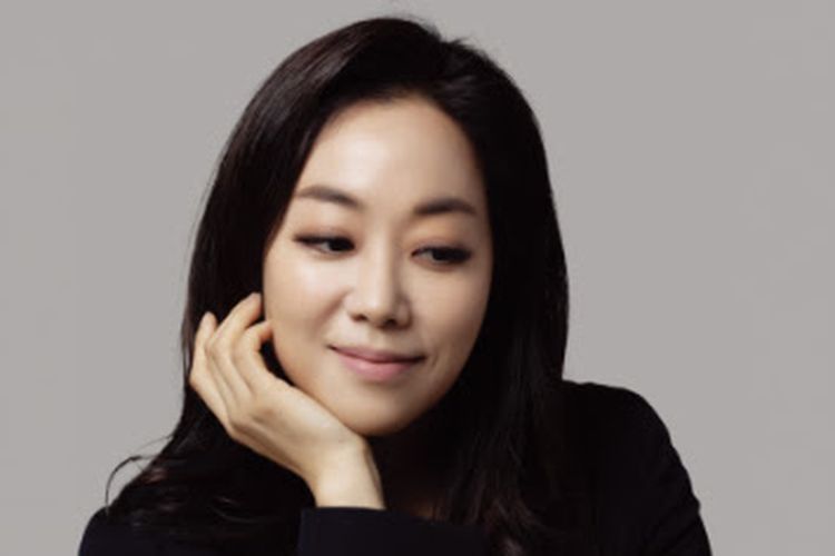 Penyanyi sopran asal Korea Selatan Lee Sang Eun ditemukan meninggal di kamar mandi sebuah gedung konser beberapa menit sebelum tampil di panggung.