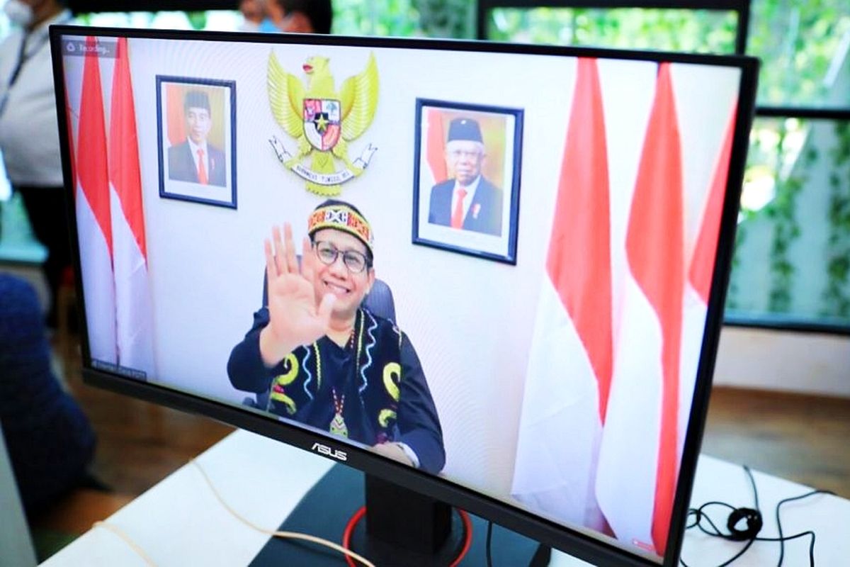 Menteri Desa, Pembangunan Daerah Tertinggal dan Transmigrasi (Menteri Desa PDTT) Abdul Halim Iskandar saat meluncurkan Gerakan Nasional Bangga Buatan Indonesia (Gernas BBI) Kalimantan Timur (Kaltim) bertemakan Go Borneo secara virtual, Rabu (1/9/2021).