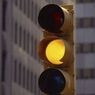 Lampu Kuning: Sinyal untuk Bersiap, Bukan Melaju