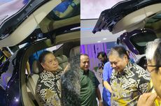 Menko Airlangga Tanya Harga Aion Hyptec HT di GIIAS 2024