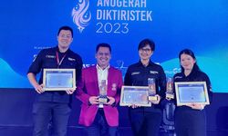 Humas Untar Terima Penghargaan Tertinggi pada Anugerah Diktiristek 2023