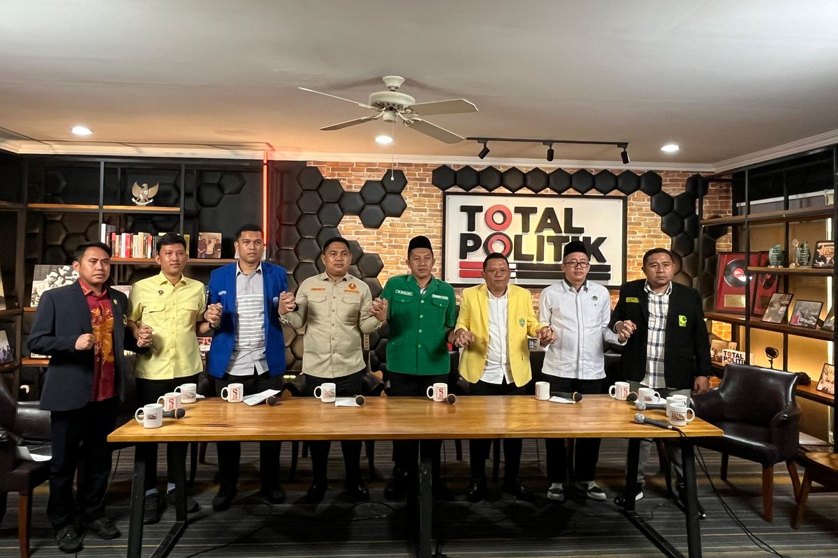 Seruan Menjaga Indonesia bersama Pemuda Lintas Iman dibacakan oleh Ketua Umum GP Ansor, Addin Jauharudin dalam siaran pers, Minggu (31/8/2025).

