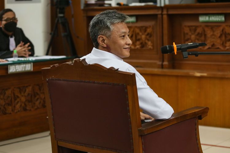 Foto stok: Terdakwa Brigjen Hendra Kurniawan menjalani sidang di Pengadilan Negeri (PN) Jakarta Selatan.