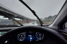 Alasan Kenapa Berkendara di Musim Hujan Wajib Turunkan Kecepatan