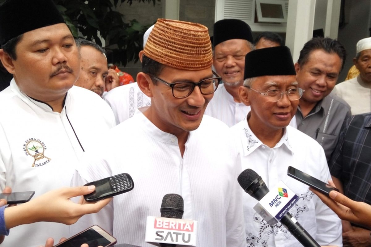 Calon wakil gubernur DKI Jakarta, Sandiaga Uno di kawasan Cipinang Cempedak, Jakarta Timur, Kamis (16/3/2017).