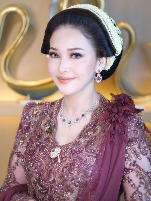 Maia Estianty saat akad nikah El Rumi