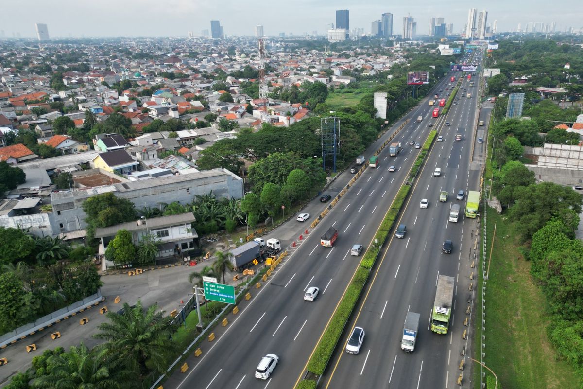 Cek, Jadwal Pembatasan Angkutan Barang Saat Liburan Nataru 2024/2025