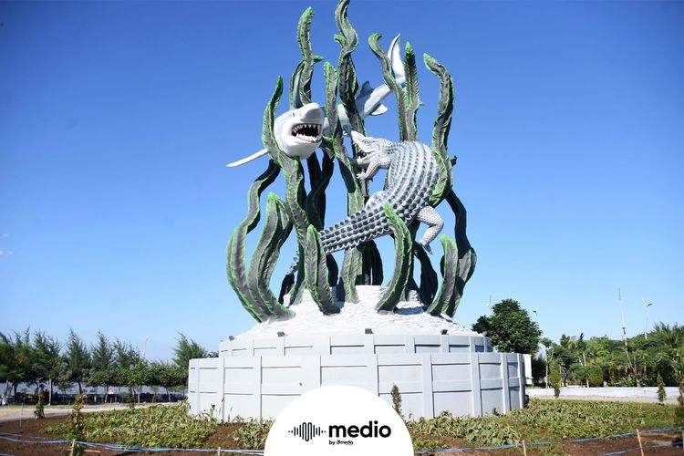 Patung Sura dan Baya, ikon kota Surabaya.