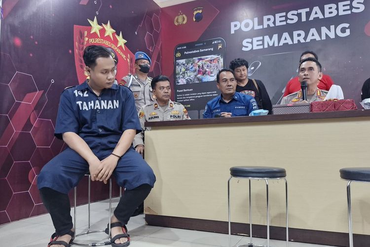 Pelaku pencurian parfum dan jajanan di Alfamart Cepoko diamankan di Polrestabes Semarang, Selasa (14/5/2024).