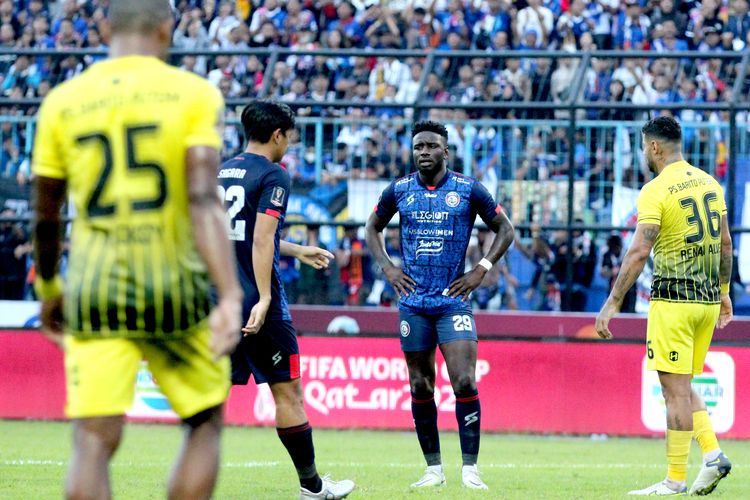 Pemain asing Arema FC Abel Camara saat pertandingan babak 8 besar Piala Presiden 2022 melawan Barito Putera yang berakhir dengan skor 0-0 dilanjutkan adu penalti 5-4 di Stadion Kanjuruhan Kepanjen, Kabupaten Malang, Sabtu (2/7/2022) sore.