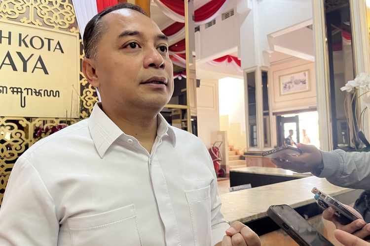 Eri Cahyadi Larang Sekolah Negeri Jual Seragam, Singgung Harga Lebih Mahal