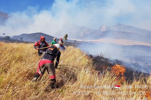 Pemadaman Kebakaran Hutan di Gunung Rinjani Dilanjutkan