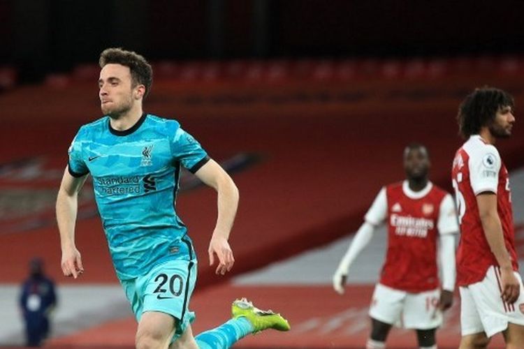 Diogo Jota setelah mencetak gol pertama dalam pertandingan Arsenal vs Liverpool di Stadion Emirates, Minggu (4/4/2021) dini hari WIB. 