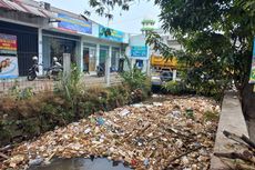Sampah Styrofoam Penuhi Kali Licin Sepanjang 10 Meter, Pemkot Depok Terjunkan 30 Petugas untuk Bersih-bersih